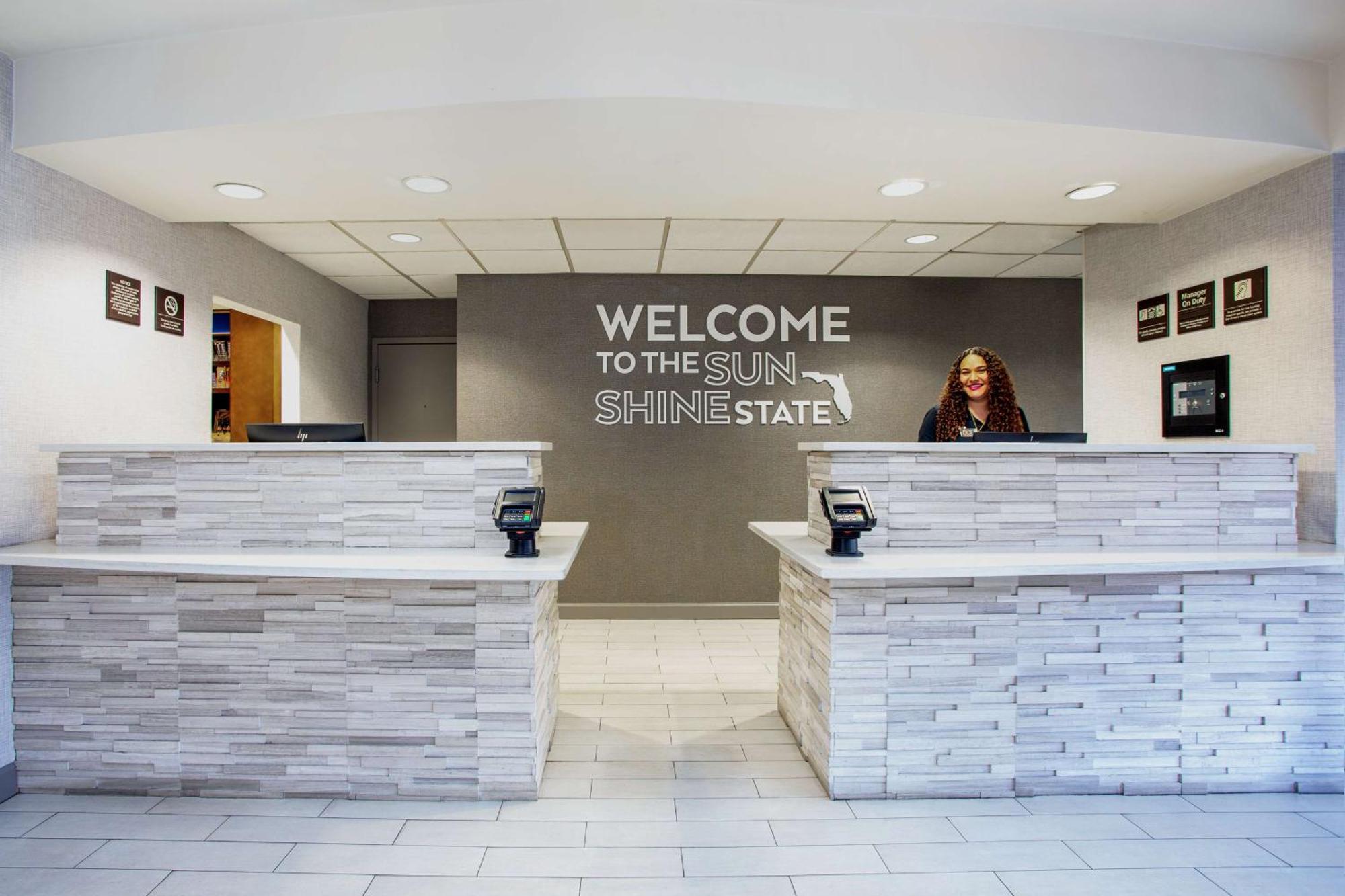 Hampton Inn Orlando-International Airport Kültér fotó
